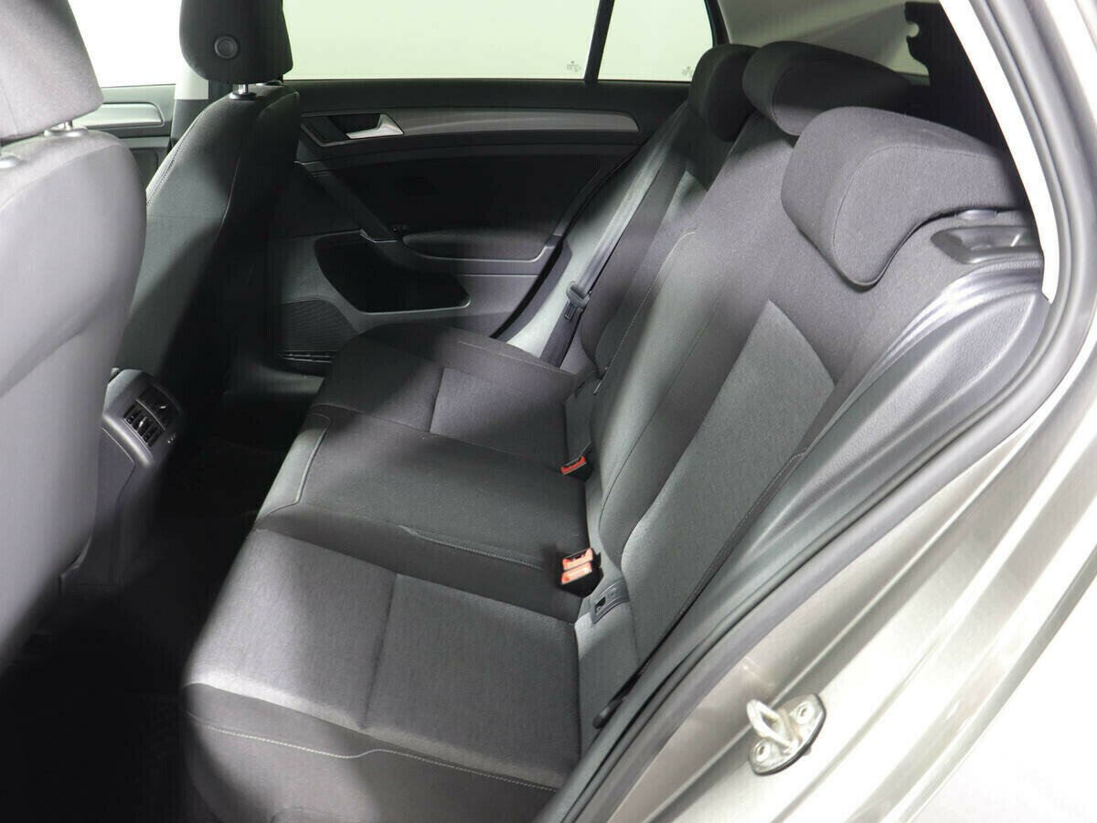 Volkswagen Golf, 1.2 л, Робот, 2013 фото 1