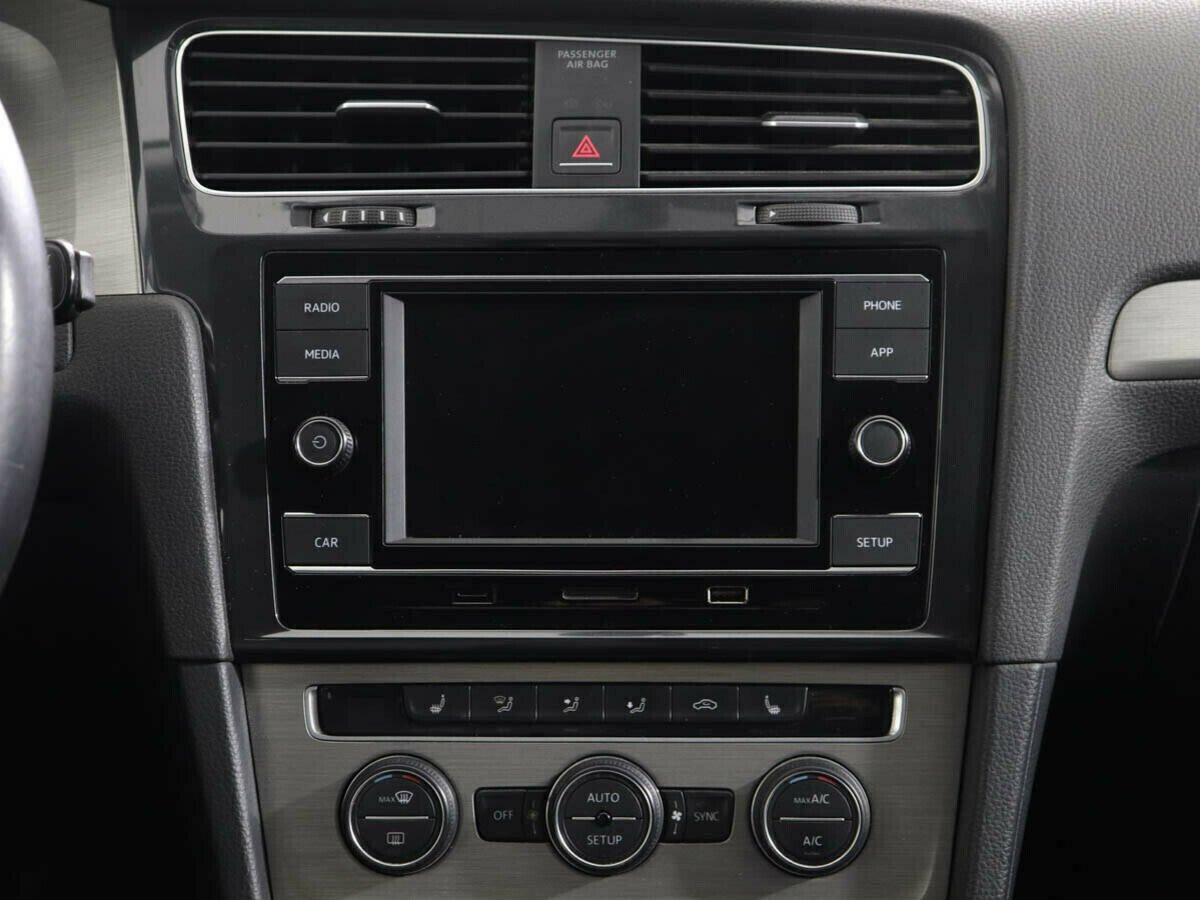 Volkswagen Golf, 1.2 л, МТ, 2015 фото 2