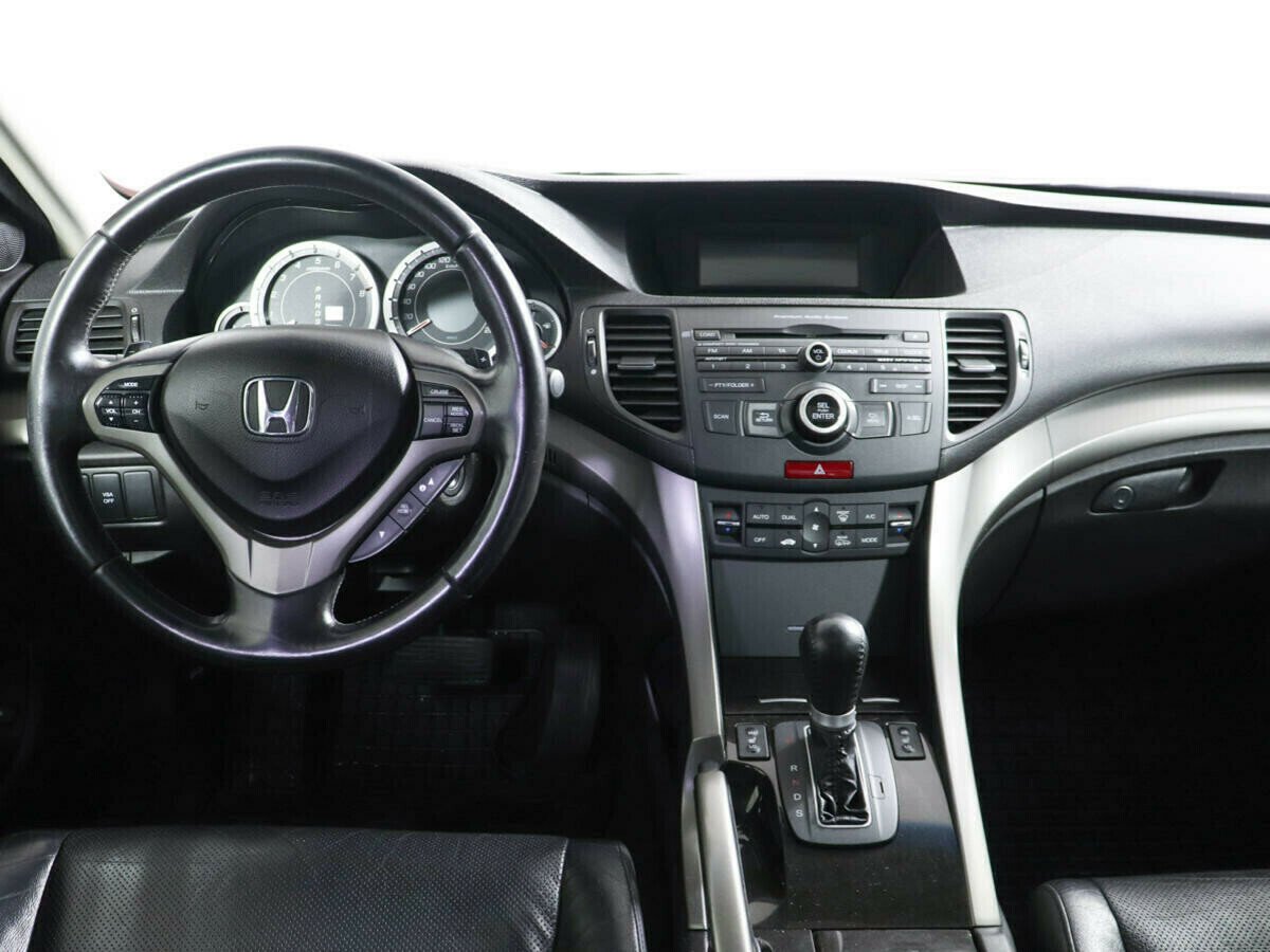 Honda Accord, 2.4 л, АТ, 2010 фото 2