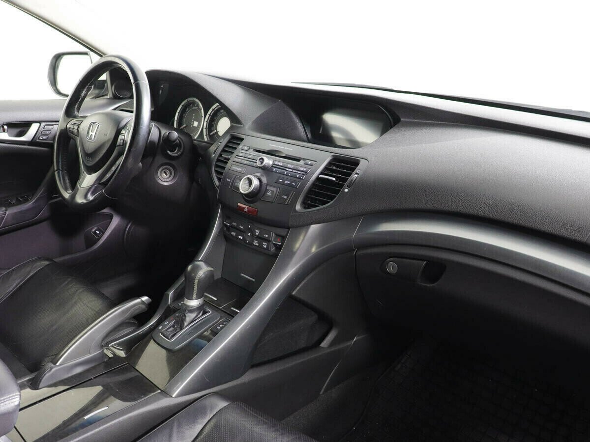 Honda Accord, 2.4 л, АТ, 2012 фото 2