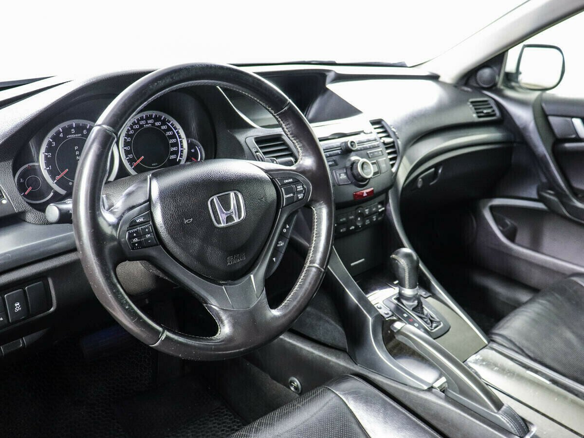 Honda Accord, 2.4 л, АТ, 2012 фото 2