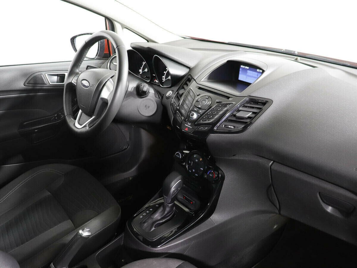 Ford Fiesta, 1.6 л, Робот, 2015 фото 2