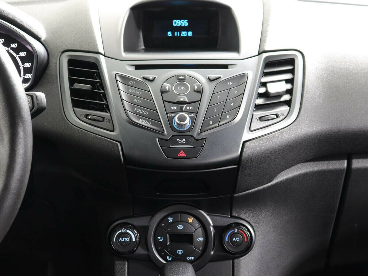 Ford Fiesta, 1.6 л, Робот, 2017 фото 7
