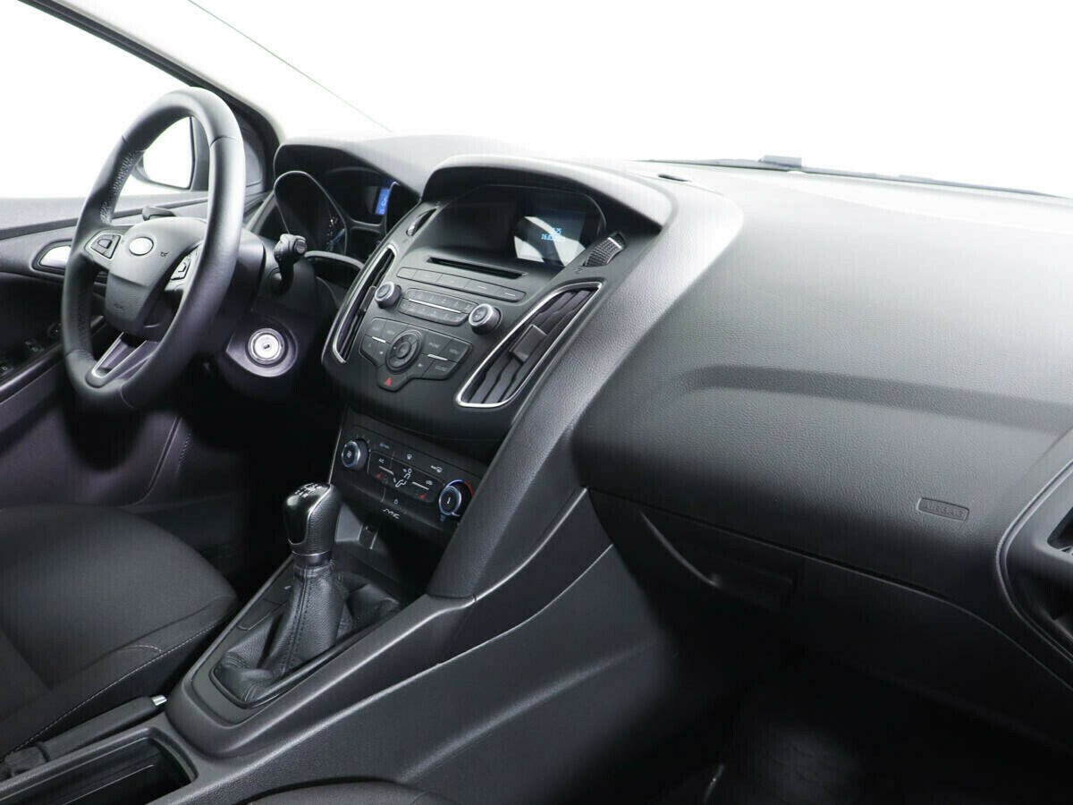Ford Focus, 1.6 л, МТ, 2016 фото 10