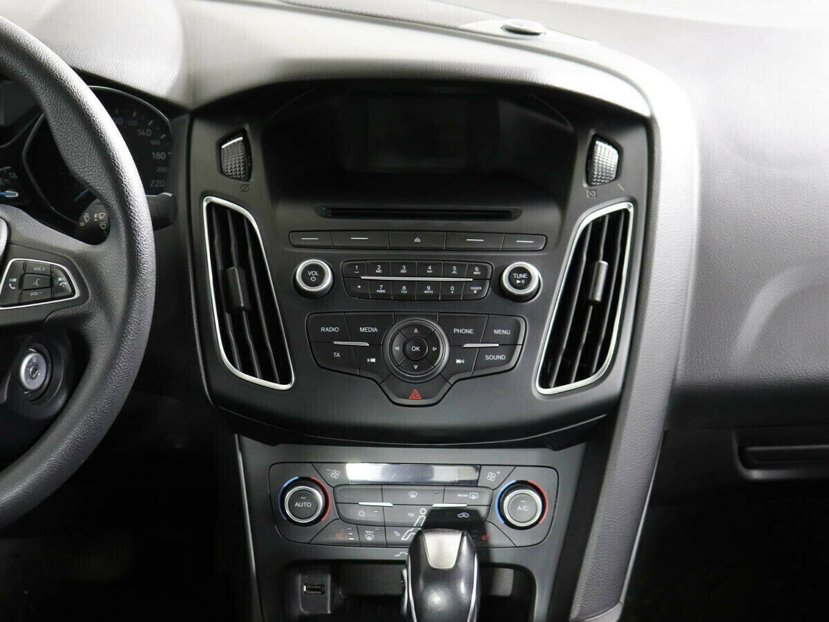 Ford Focus, 1.6 л, Робот, 2016 фото 2
