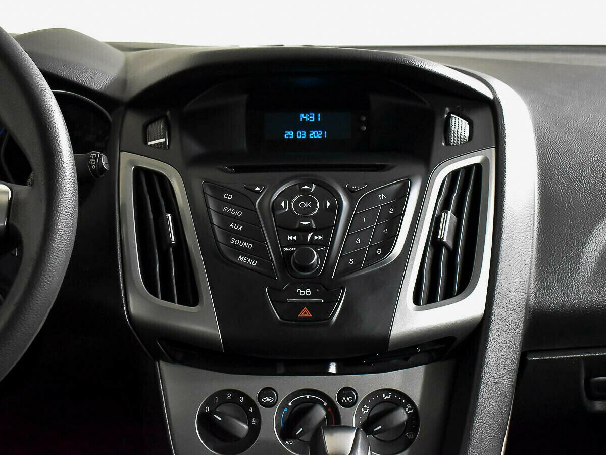 Ford Focus, 1.6 л, Робот, 2013 фото 2