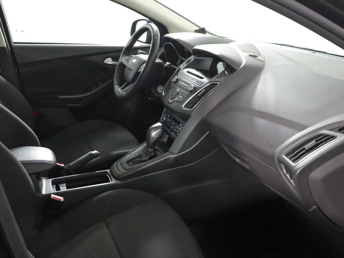 Ford Focus, 1.6 л, Робот, 2017 фото 1