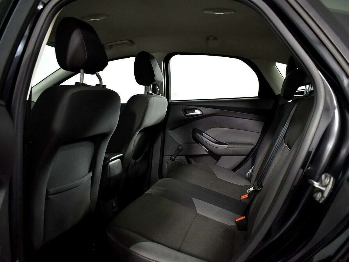 Ford Focus, 1.6 л, Робот, 2013 фото 1