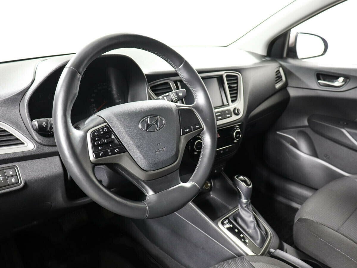 Hyundai Solaris, 1.6 л, АТ, 2019 фото 1
