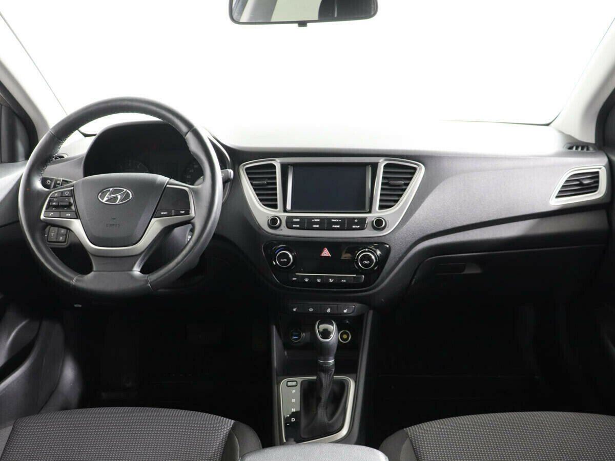 Hyundai Solaris, 1.6 л, АТ, 2019 фото 2