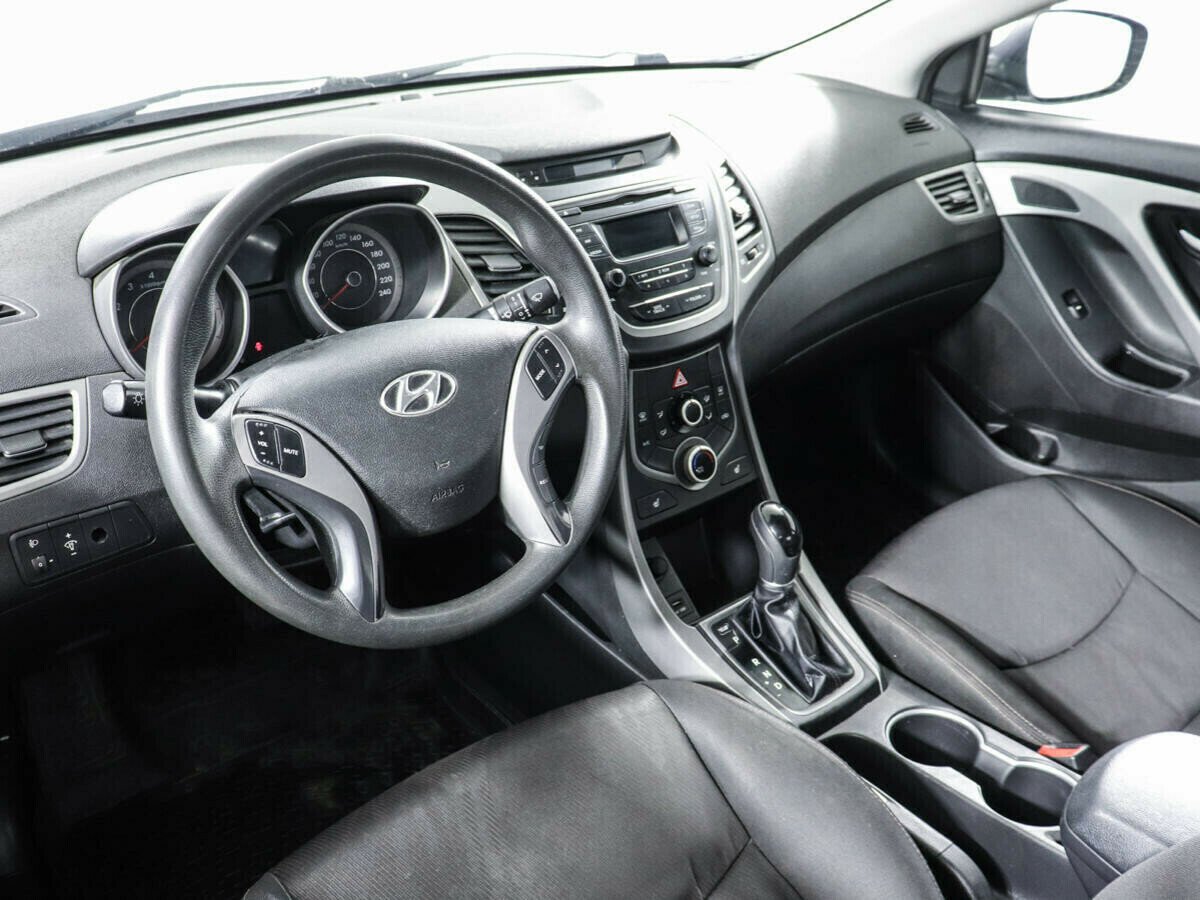 Hyundai Elantra, 2.0 л, АТ, 2014 фото 2