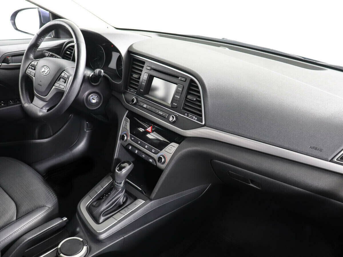 Hyundai Elantra, 2.0 л, АТ, 2016 фото 2