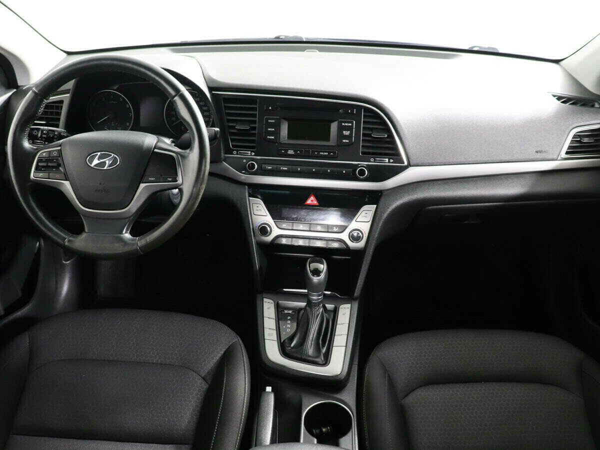 Hyundai Elantra, 2.0 л, АТ, 2017 фото 8