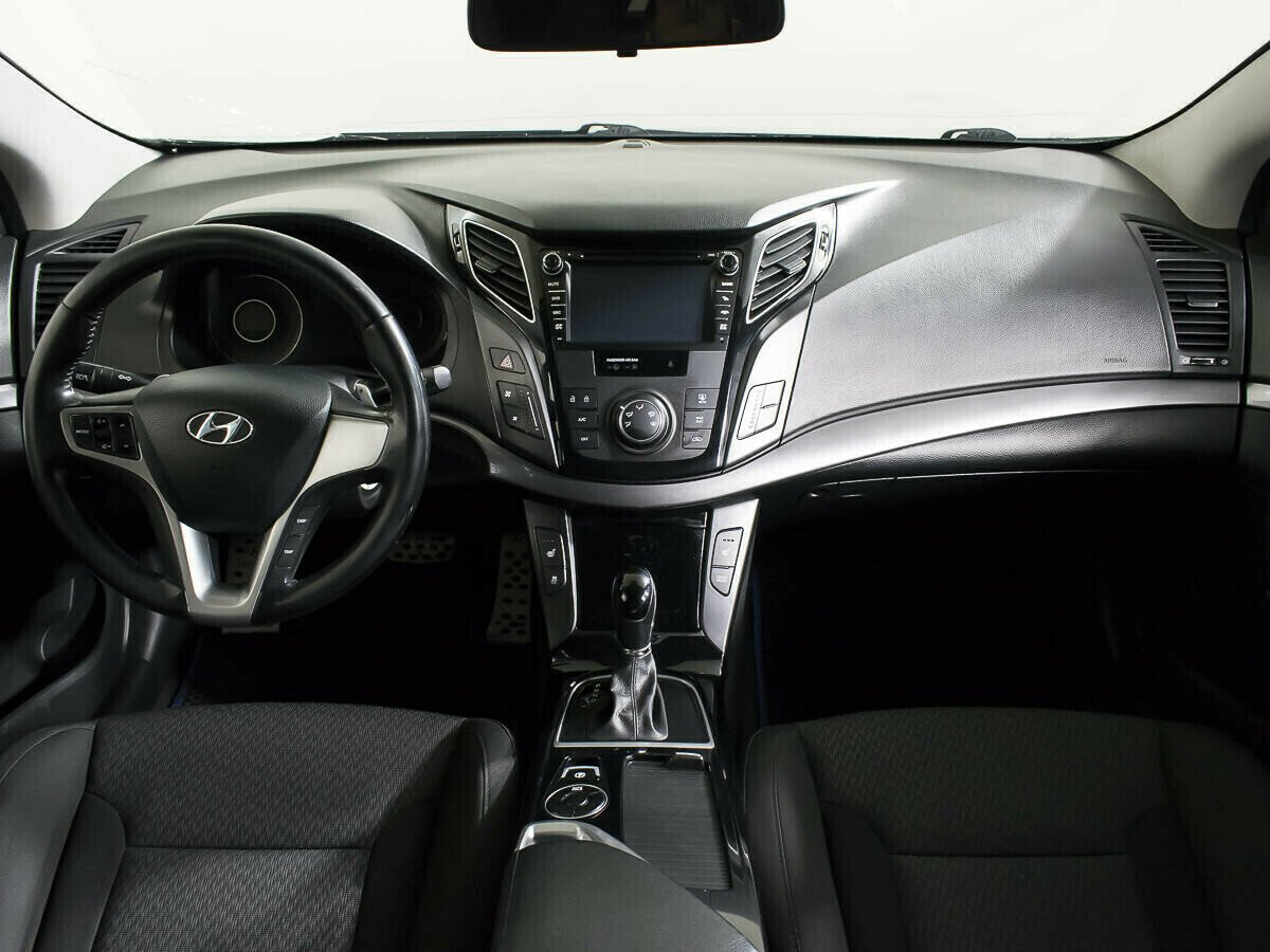 Hyundai i40, 2.0 л, АТ, 2014 фото 2