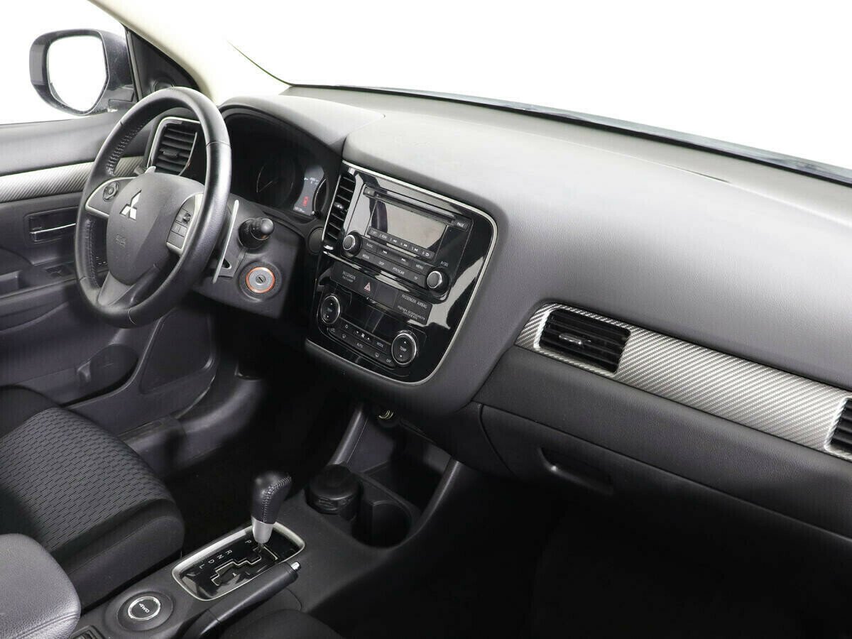 Mitsubishi Outlander, 2.0 л, Вариатор, 2014 фото 1