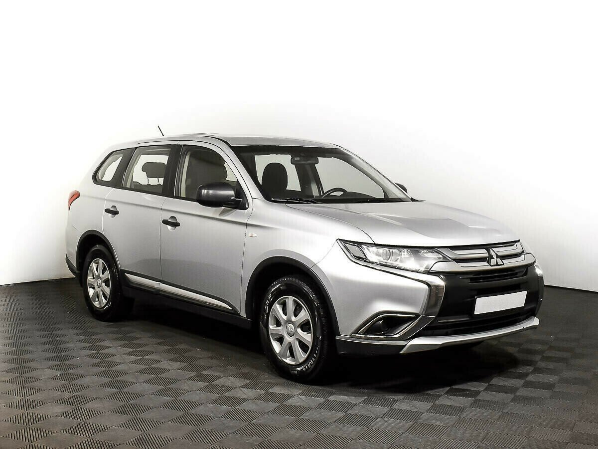 Mitsubishi Outlander, 2.0 л, Вариатор, 2015 фото 4