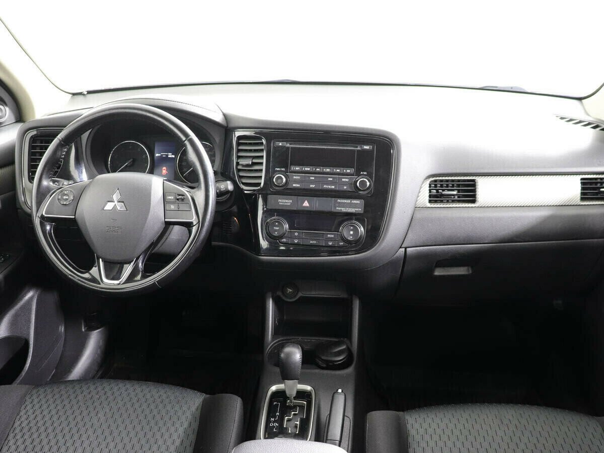 Mitsubishi Outlander, 2.0 л, Вариатор, 2015 фото 7