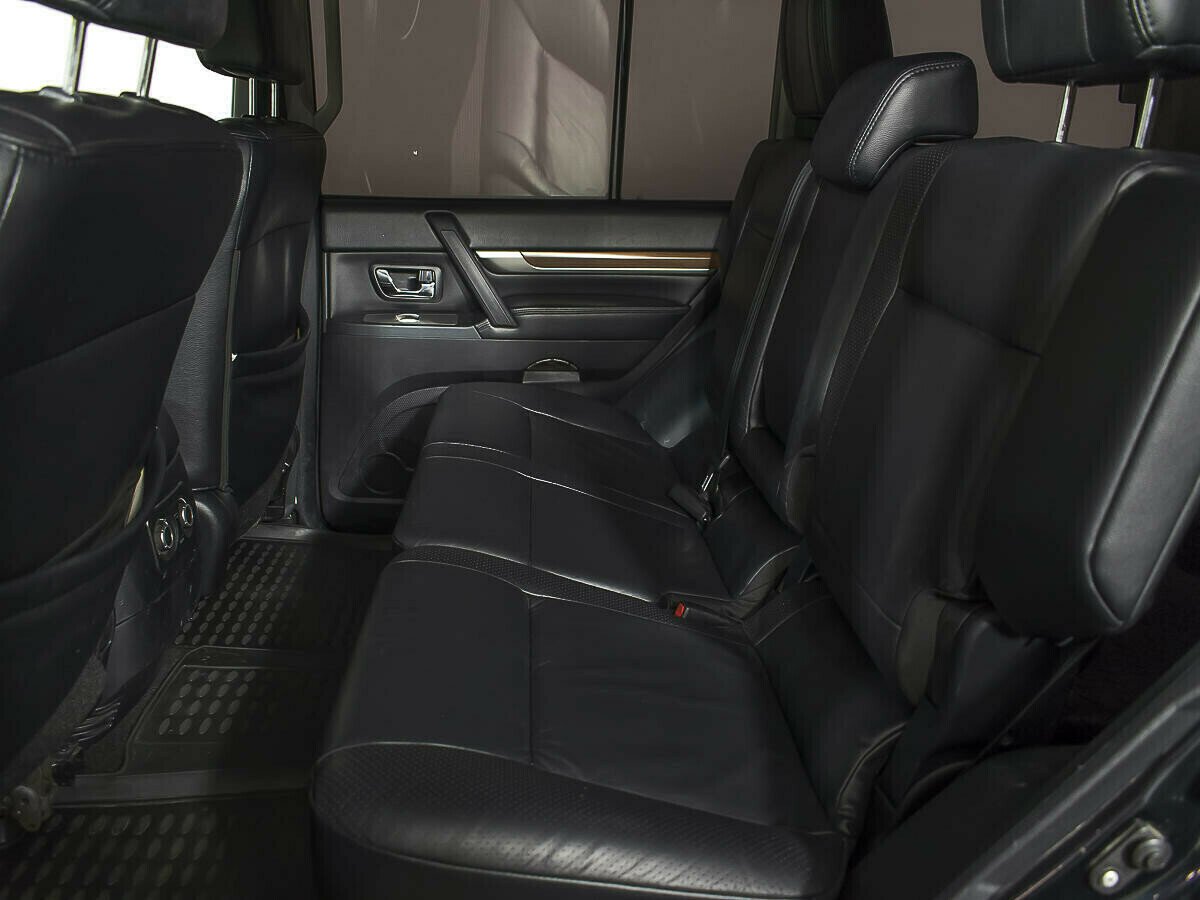 Mitsubishi Pajero, 3.0 л, АТ, 2008 фото 2