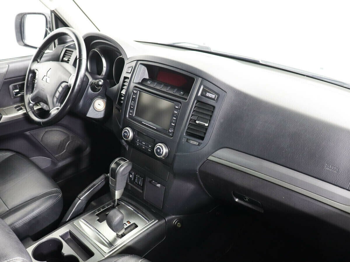 Mitsubishi Pajero, 3.0 л, АТ, 2012 фото 2