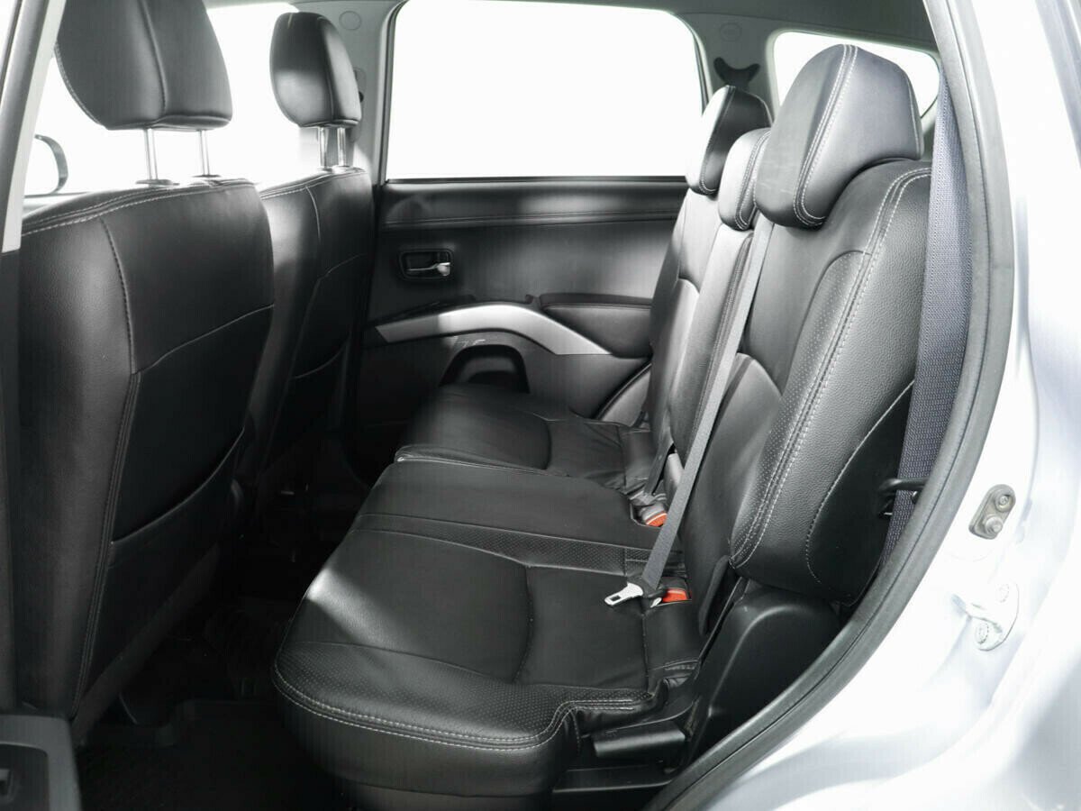 Mitsubishi Outlander, 2.4 л, Вариатор, 2011 фото 1
