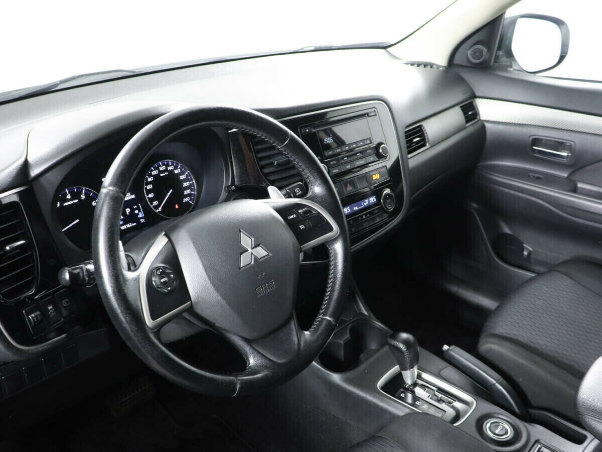 Mitsubishi Outlander, 2.0 л, Вариатор, 2013 фото 7
