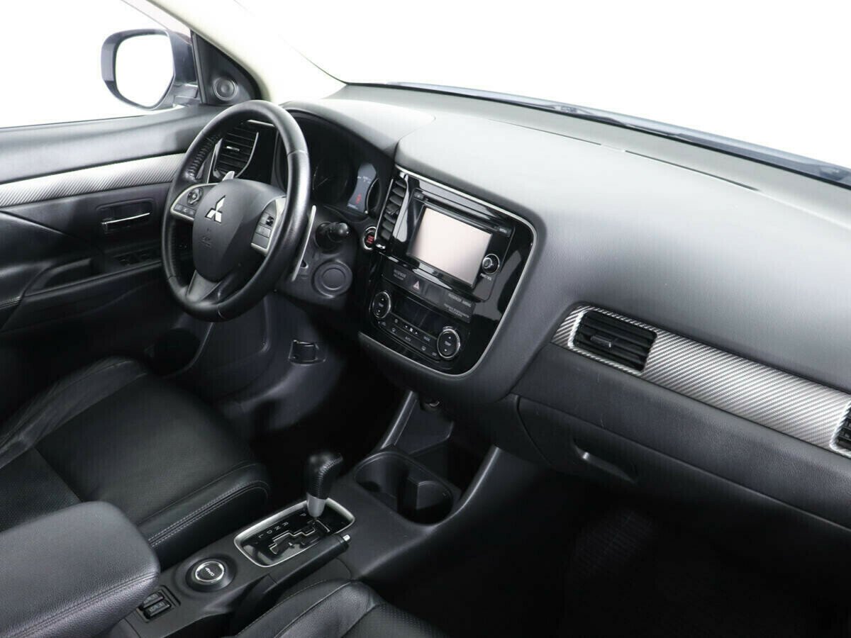 Mitsubishi Outlander, 2.4 л, Вариатор, 2013 фото 2