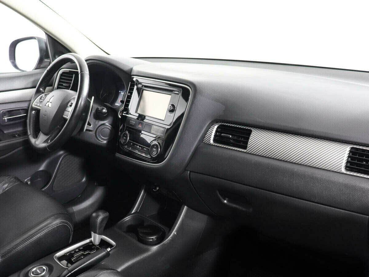 Mitsubishi Outlander, 2.0 л, Вариатор, 2014 фото 11