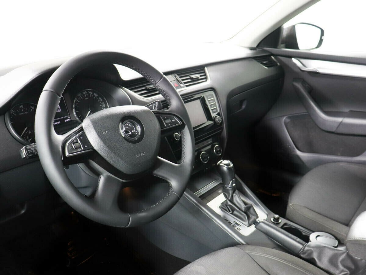Skoda Octavia, 1.8 л, Робот, 2015 фото 7
