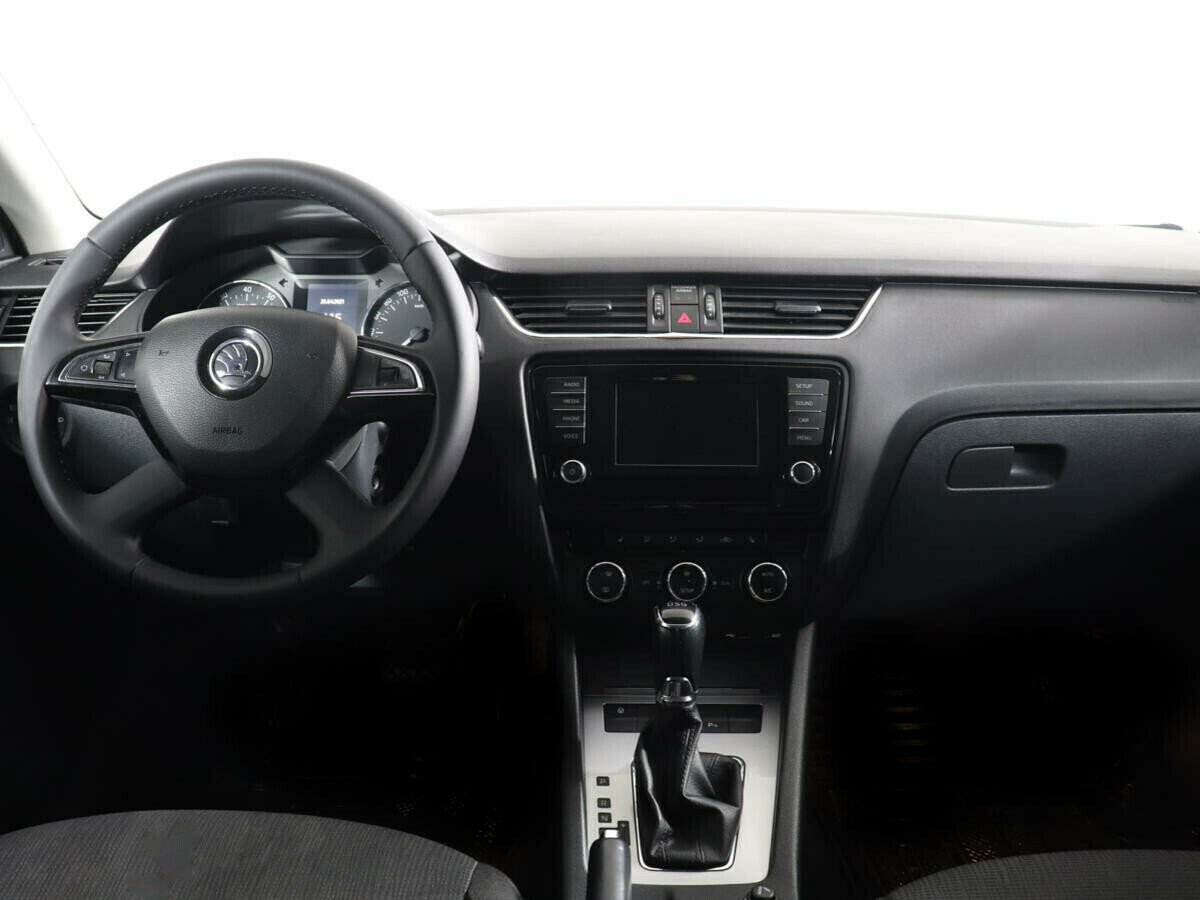 Skoda Octavia, 1.8 л, Робот, 2015 фото 2