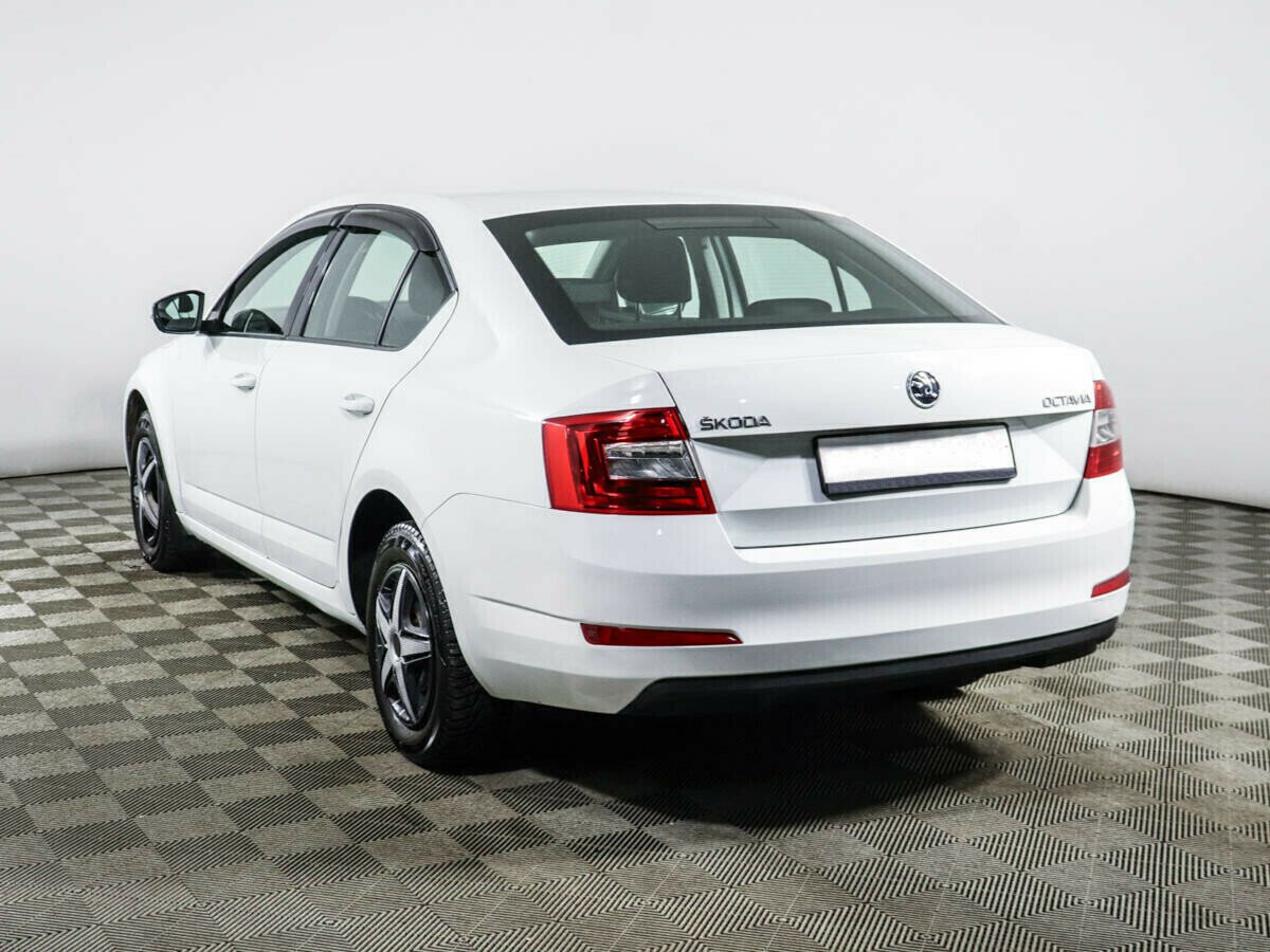 Skoda Octavia, 1.6 л, АТ, 2015 фото 5