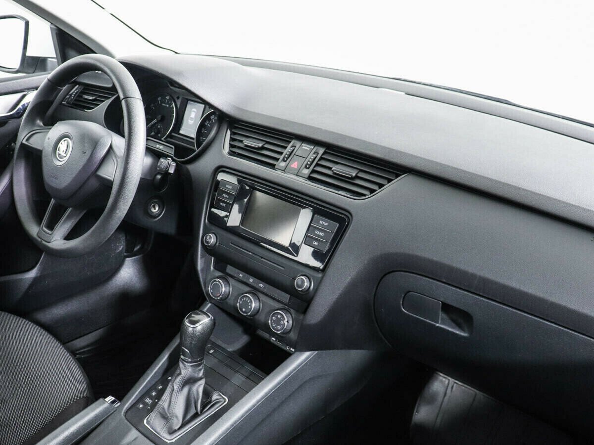 Skoda Octavia, 1.6 л, АТ, 2015 фото 2