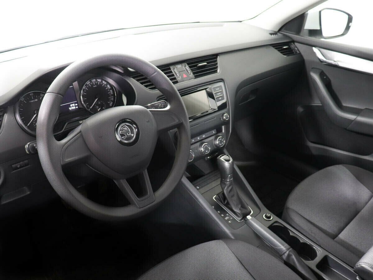 Skoda Octavia, 1.6 л, АТ, 2015 фото 2