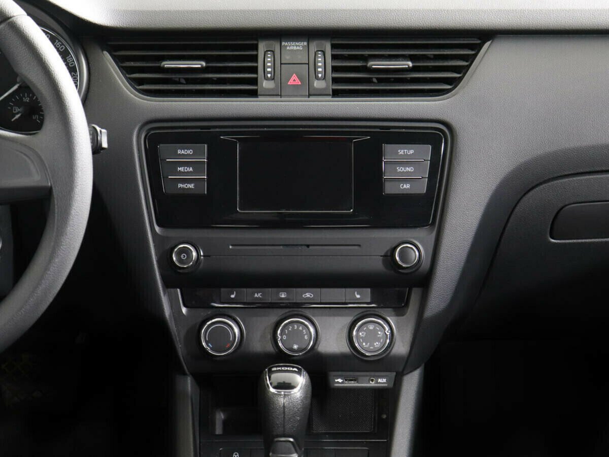 Skoda Octavia, 1.6 л, АТ, 2015 фото 1