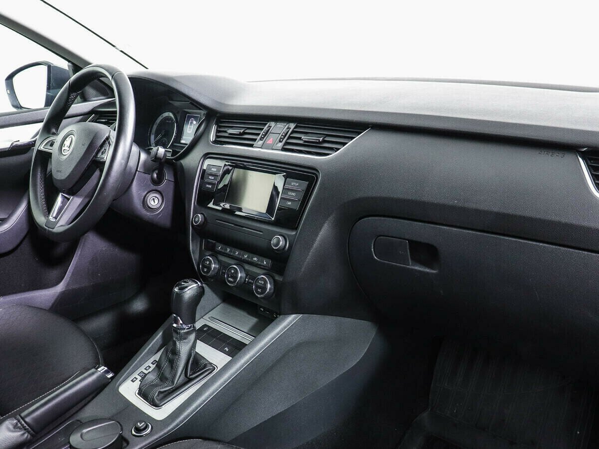 Skoda Octavia, 1.8 л, Робот, 2015 фото 2