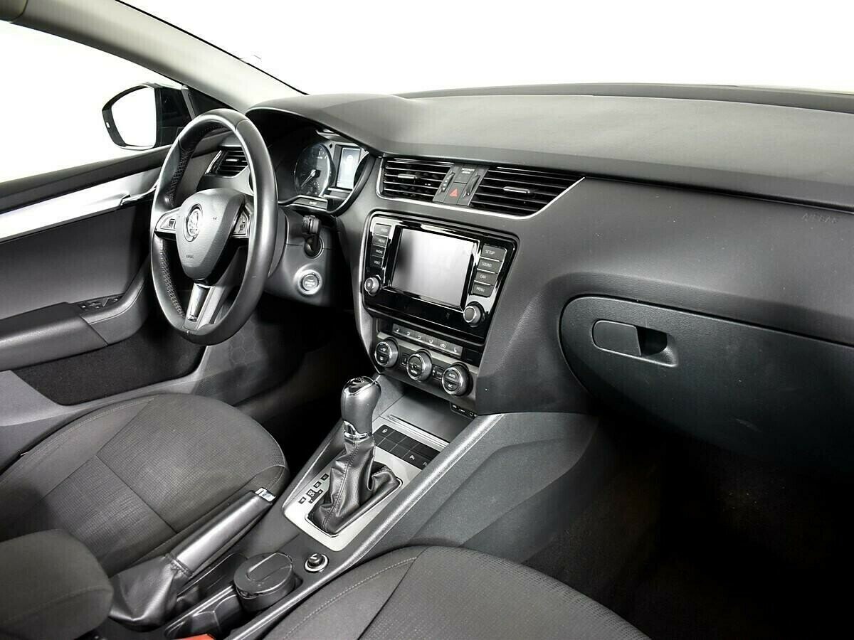 Skoda Octavia, 1.8 л, Робот, 2015 фото 2