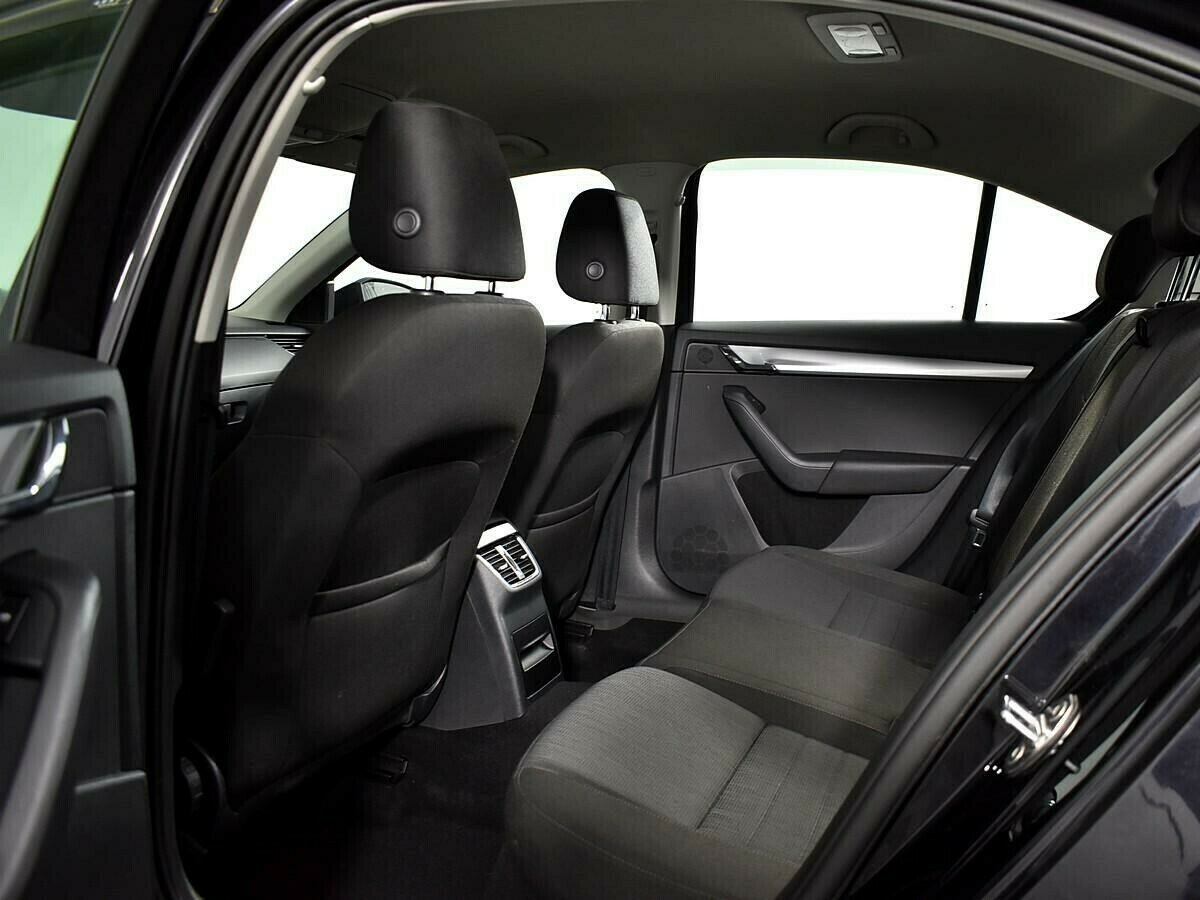 Skoda Octavia, 1.8 л, Робот, 2015 фото 1