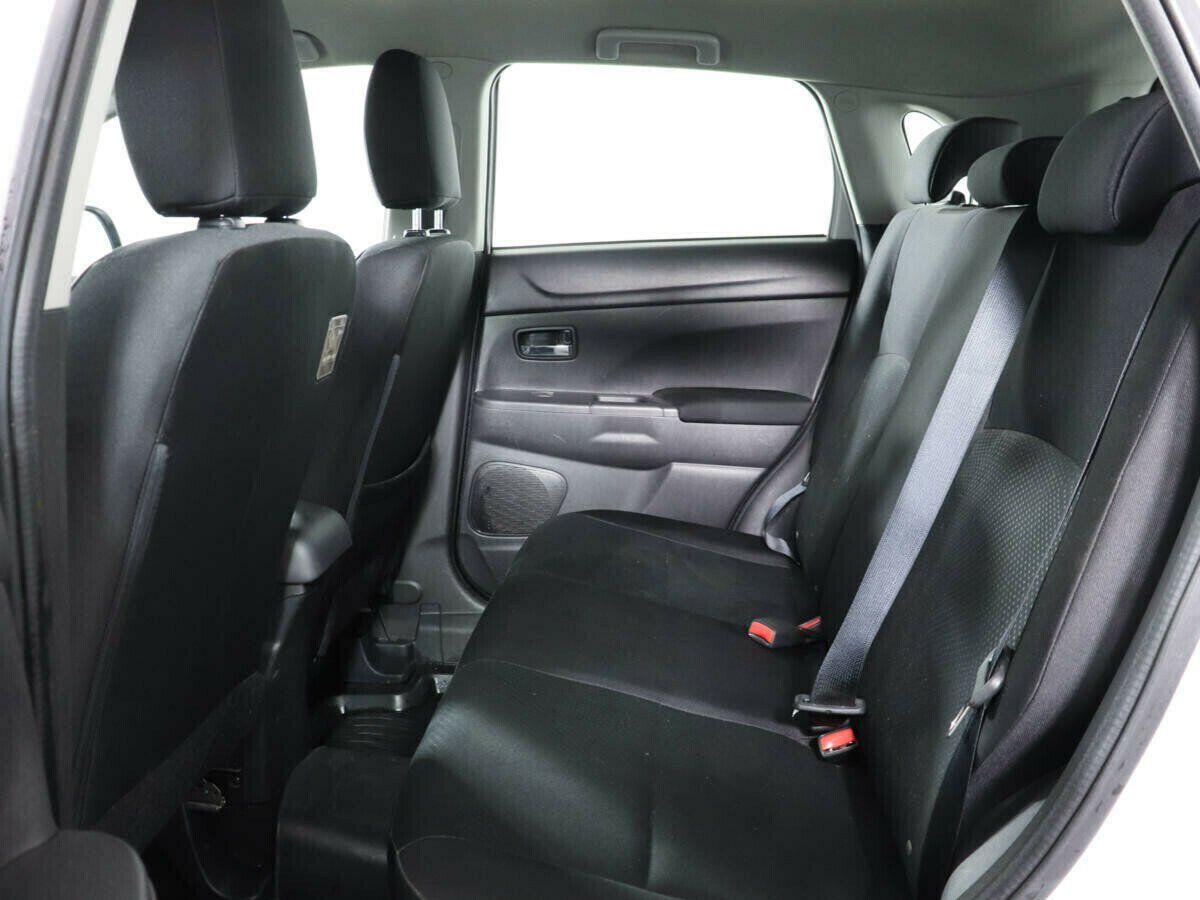Mitsubishi ASX, 1.8 л, Вариатор, 2014 фото 1
