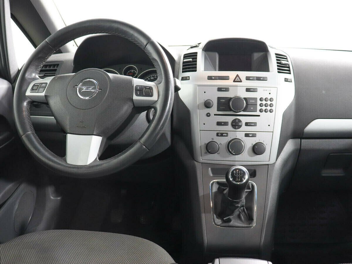 Opel Zafira 1.8 МКПП, 2012, 141 000 км фото 5