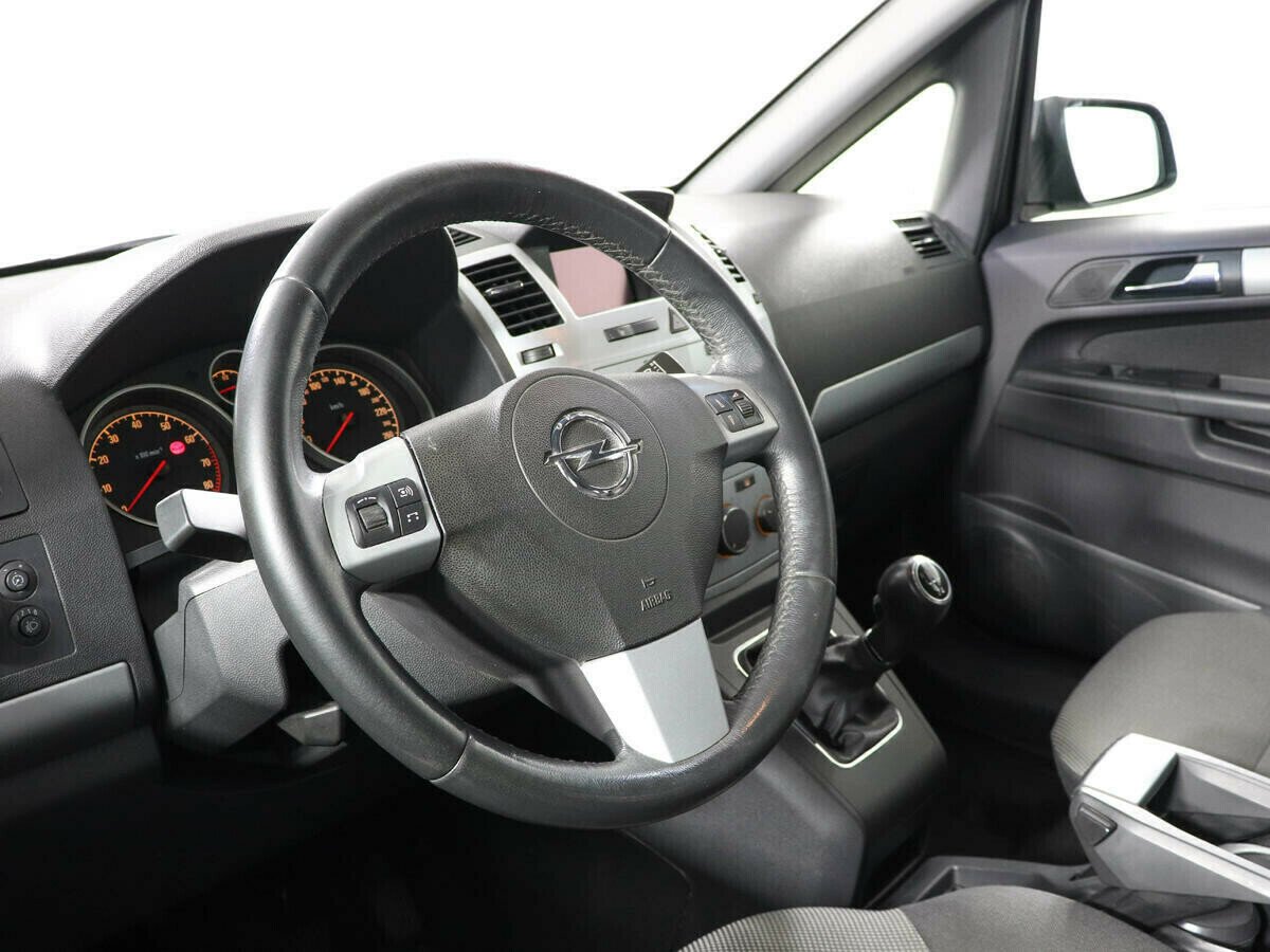Opel Zafira 1.8 МКПП, 2012, 141 000 км фото 7