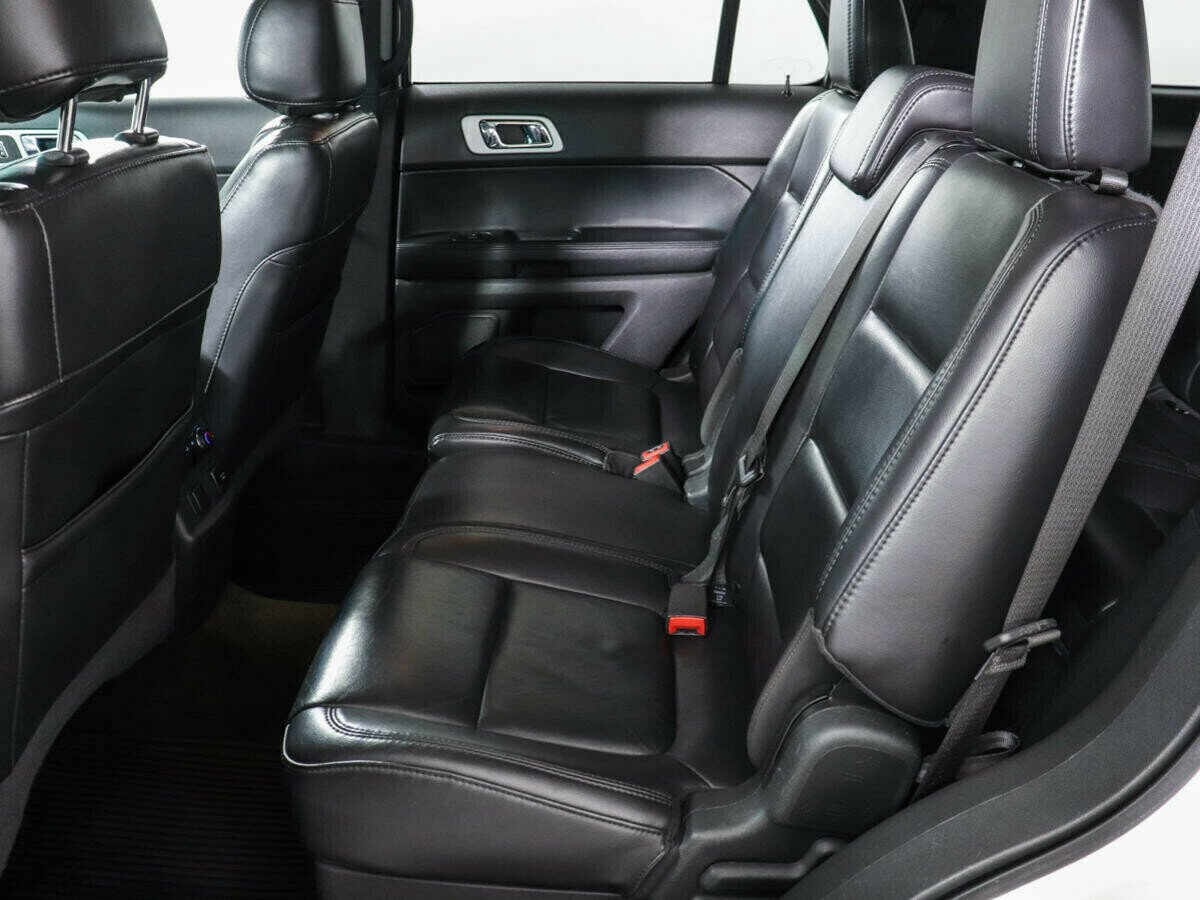 Ford Explorer, 3.5 л, АТ, 2012 фото 1