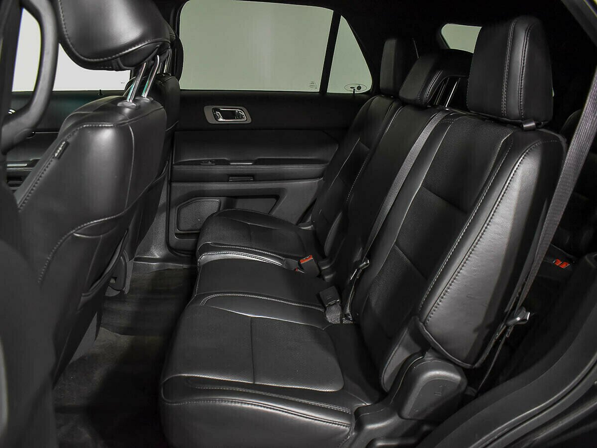 Ford Explorer, 3.5 л, АТ, 2012 фото 2