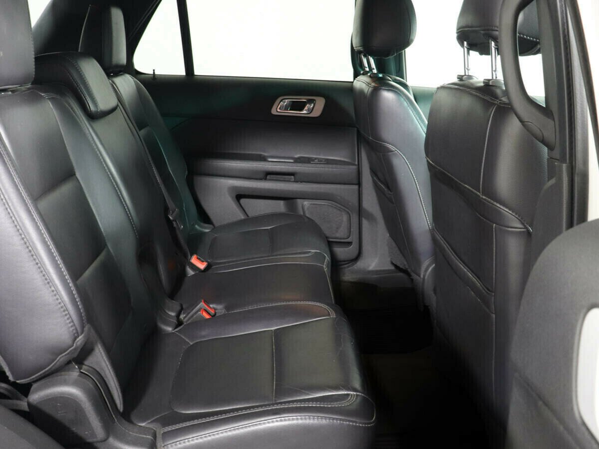 Ford Explorer, 3.5 л, АТ, 2012 фото 2