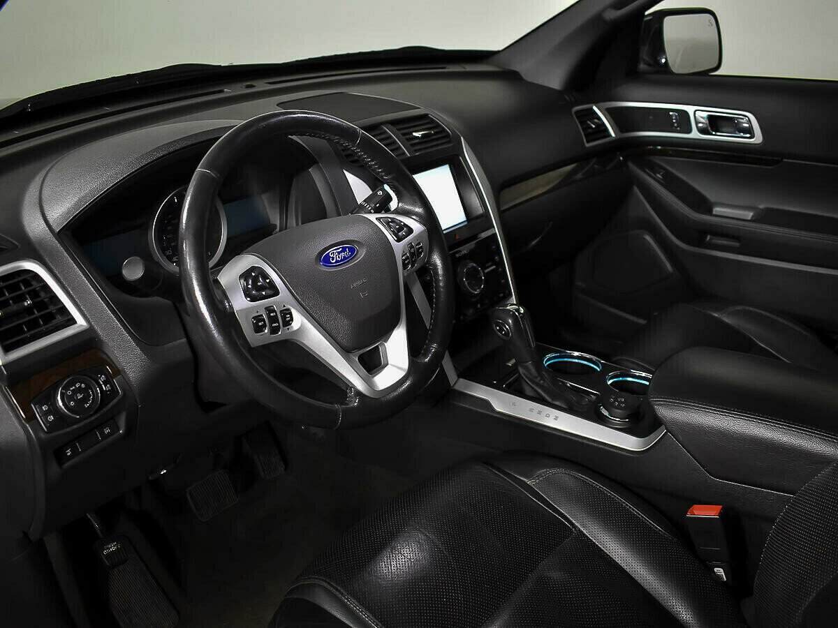 Ford Explorer, 3.5 л, АТ, 2013 фото 7