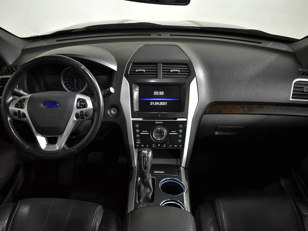 Ford Explorer, 3.5 л, АТ, 2013 фото 10