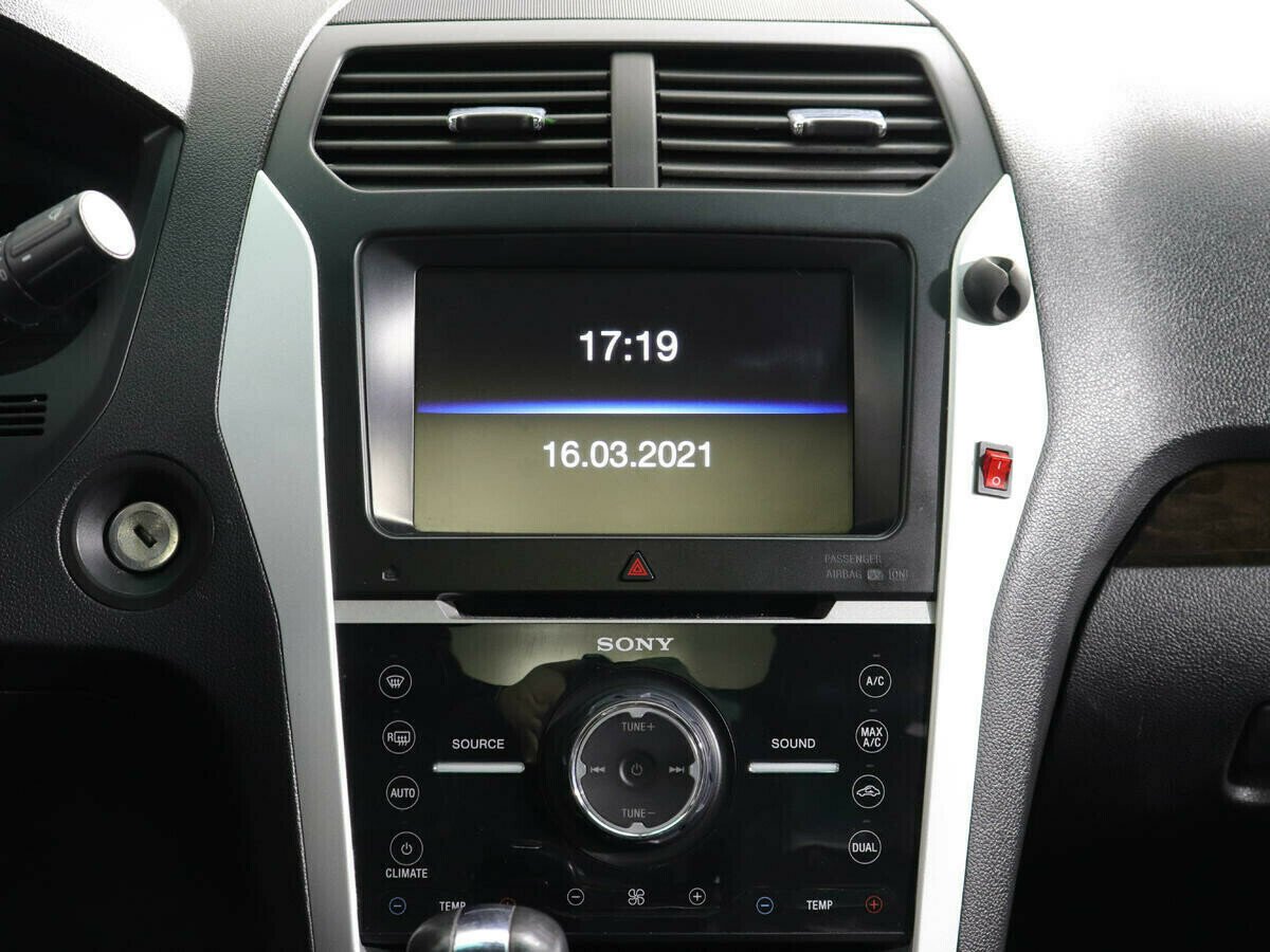 Ford Explorer, 3.5 л, АТ, 2015 фото 8