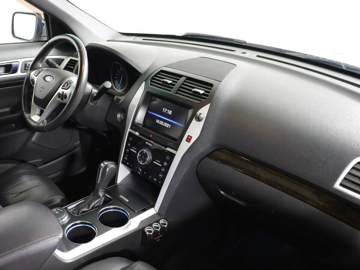 Ford Explorer, 3.5 л, АТ, 2015 фото 10