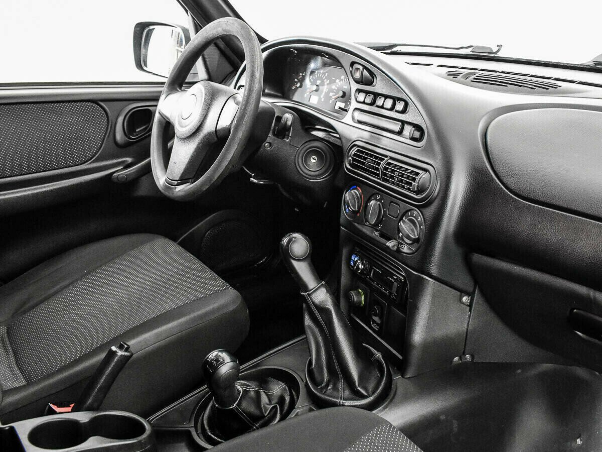 Chevrolet Niva, 1.7 л, МТ, 2017 фото 2