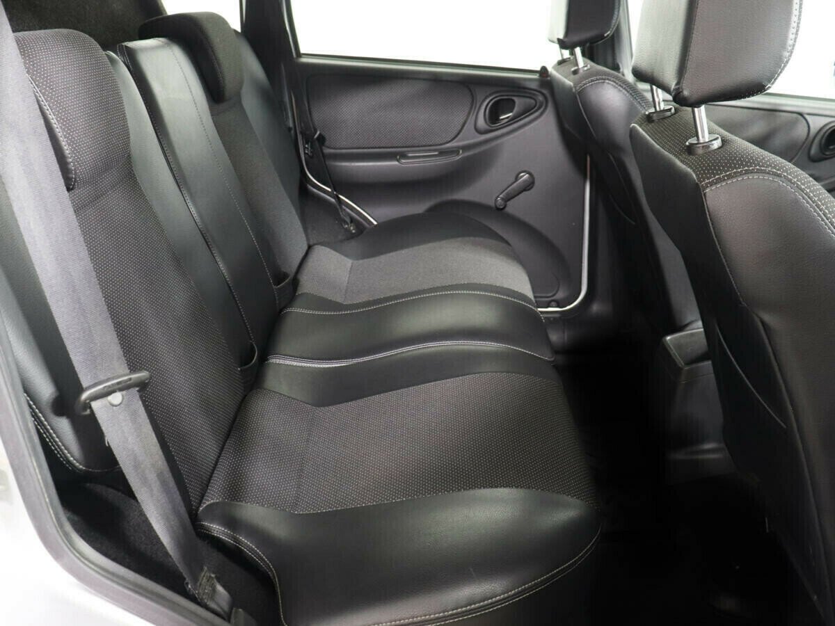 Chevrolet Niva, 1.7 л, МТ, 2018 фото 2