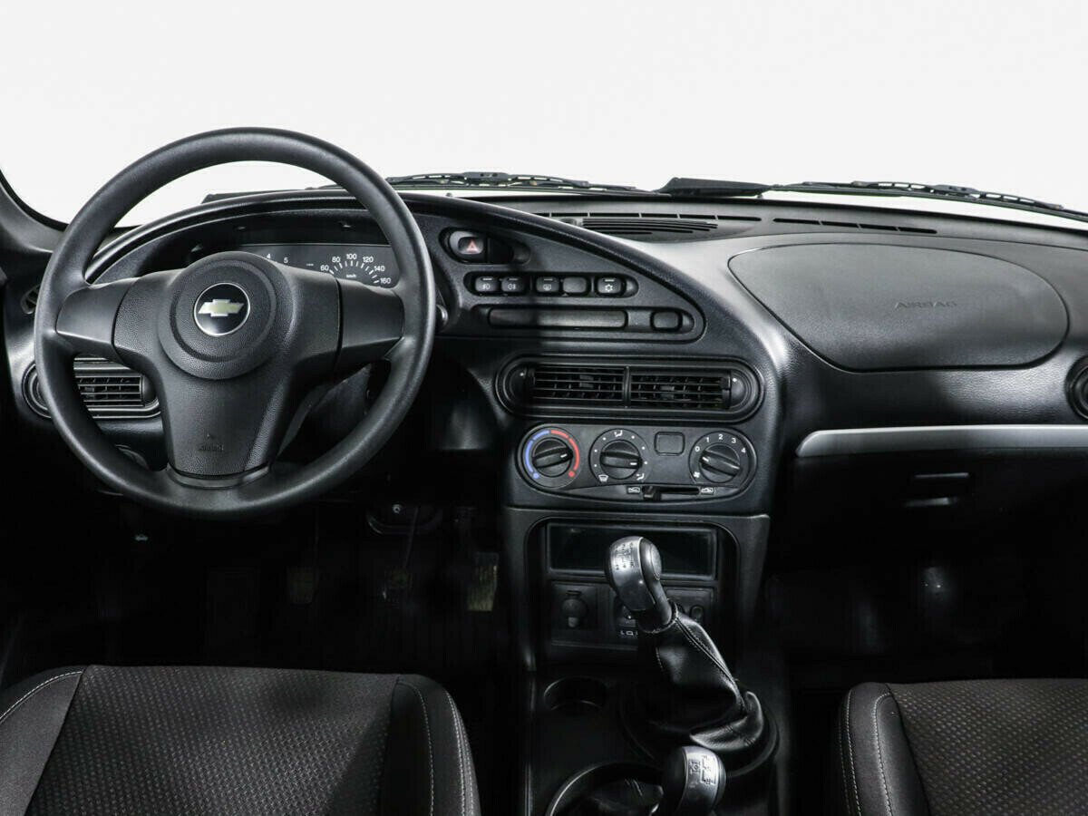 Chevrolet Niva, 1.7 л, МТ, 2018 фото 2
