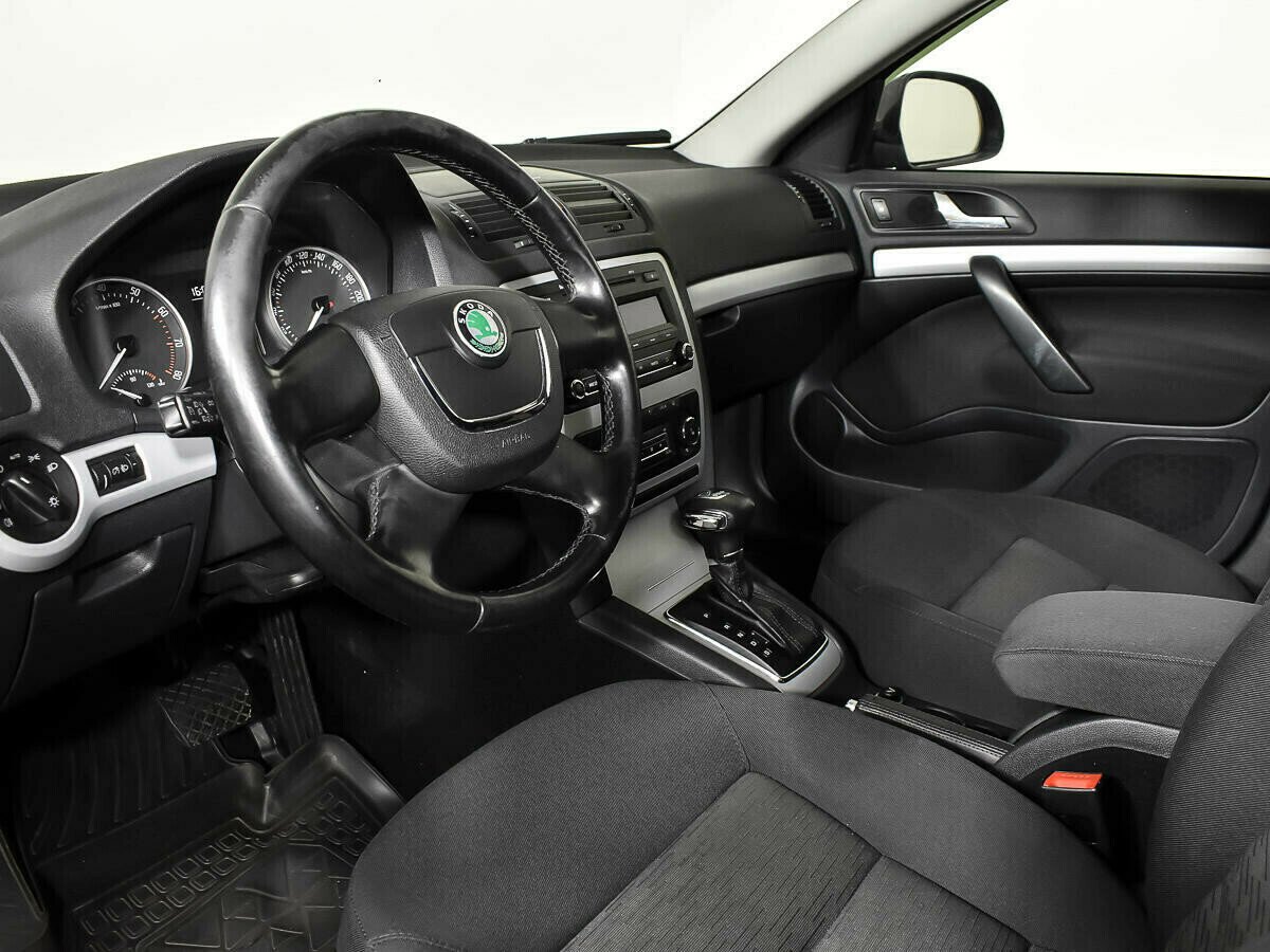 Skoda Octavia, 1.8 л, АТ, 2012 фото 7